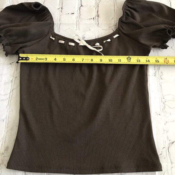 Frankee & Skylarr Brown Ribbed‎ Bow Top Women’s Size Large Puff Short Sleeves - Picture 4 of 7